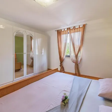 14 Apartment *